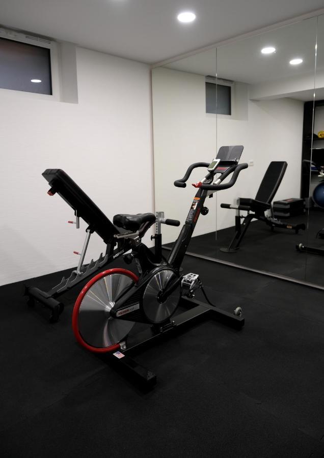 Apartments Emona Free Parking & Gym Ljubljana Exteriör bild